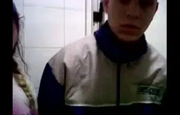 Comendo a filha sozinha em casa Comendo a filha sozinha em casa