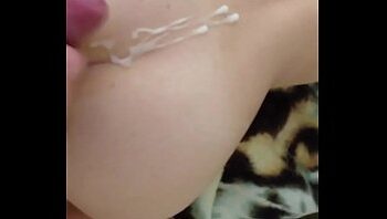 Novinha rabuda gozando gostoso Novinha rabuda gozando gostoso