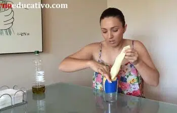 Pamela Sanchez ensinando como fazer uma buceta caseira Pamela Sanchez ensinando como fazer uma buceta caseira