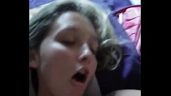 Gostosa dando faxina Gostosa dando faxina
