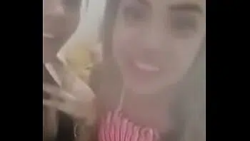 Peituda em live na cam Peituda em live na cam