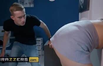 Tgata sexo anal gostoso com prima bunduda dando cu Tgata sexo anal gostoso com prima bunduda dando cu
