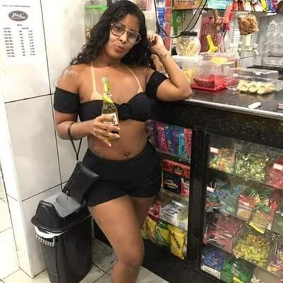 Novinha Comendo Bosta Em Troca de um IPHONE