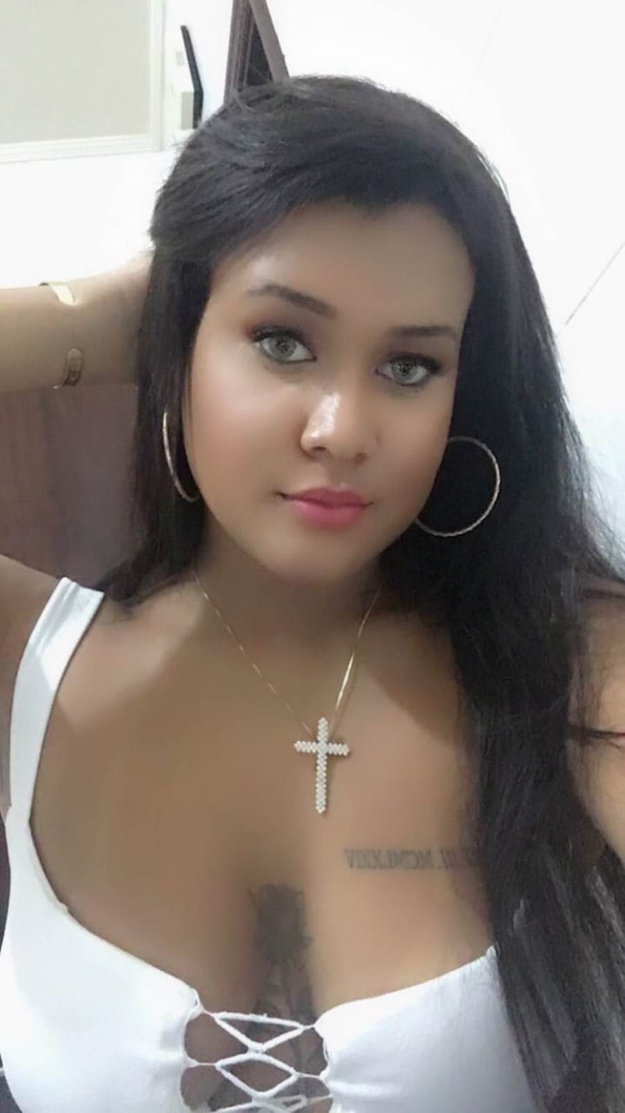 Morena mais gostosa do Brasil caiu na net em fotos e videos porno