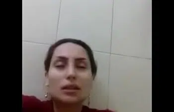 Xvidio novinha masturbando o cuzinho com pepino Xvidio novinha masturbando o cuzinho com pepino