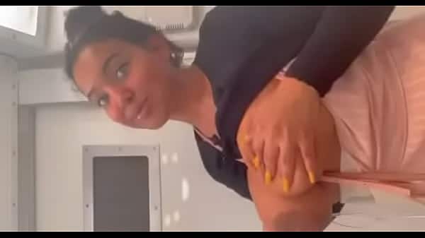 Comendo minha vizinha peituda