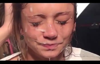 4 homens e uma menina de 18 anos 4 homens e uma menina de 18 anos