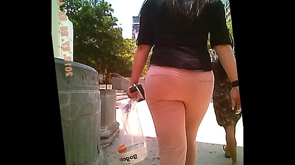 Como fazer roupa de cachorro com perna de calça