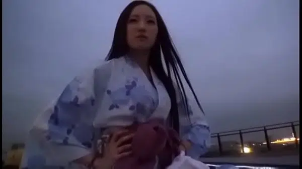 Erika momotani