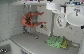 Espiando cunhada tomando banho Espiando cunhada tomando banho
