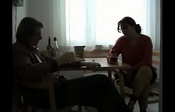 Mae provocando filho Mae provocando filho