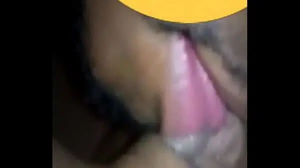 Morena metendo gostoso