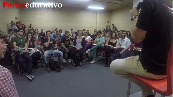 Morena rabuda porno