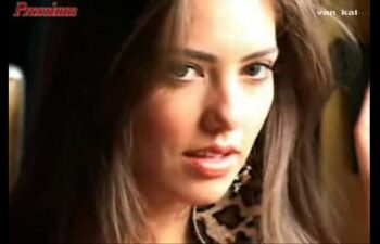 Nanda costa pelada na playboy Nanda costa pelada na playboy