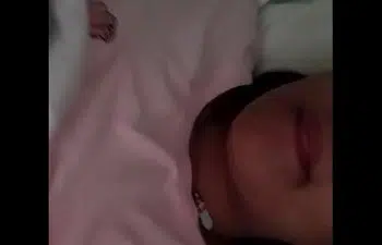 Pai e filha no banho trepam muito Pai e filha no banho trepam muito