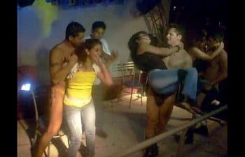 Travest fudeo a mulher Travest fudeo a mulher