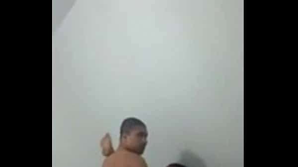 Video mulher gemendo