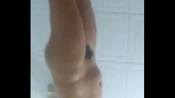 Comendo mãe e irmã