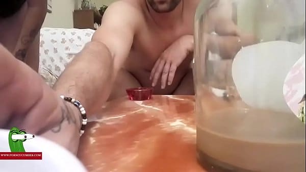 Coroa fudendo