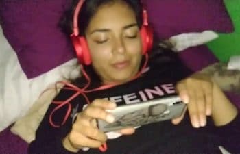 Mulher pelada fazendo sexo Mulher pelada fazendo sexo