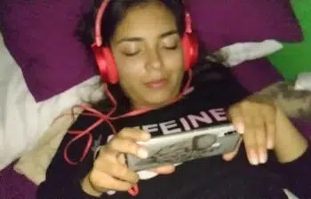 Mulher pelada fazendo sexo Mulher pelada fazendo sexo