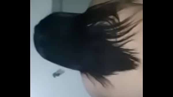 Natalia bbb 22 sentando