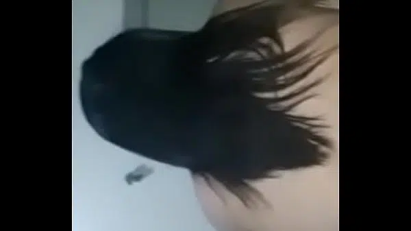 Natalia bbb 22 sentando