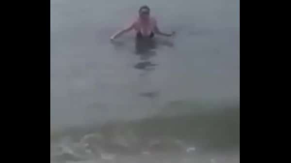 Novinha na praia