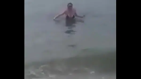 Novinha na praia