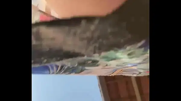 Por baixo da saia