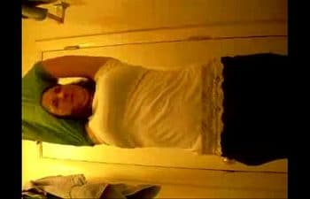 Queria sexo sem tirar a roupa Queria sexo sem tirar a roupa
