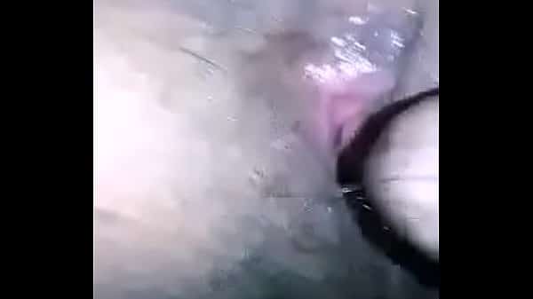 Travesti linda culona gozando dentro
