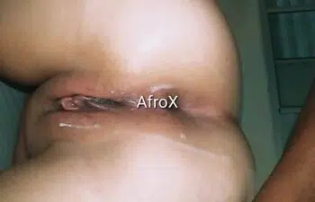 Comendo novinha branquinha Comendo novinha branquinha