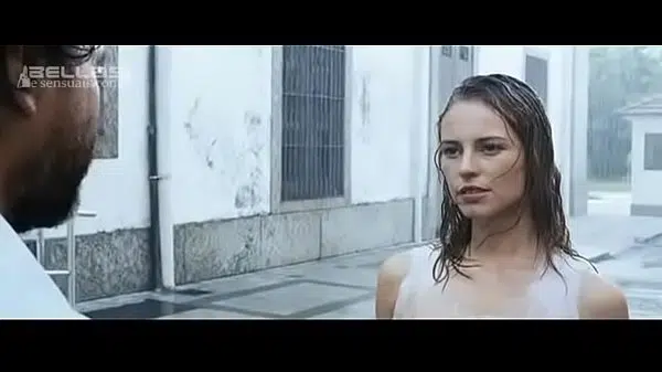 Dançando nua