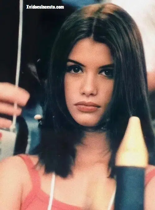 Alinne Moraes Pelada (Atriz da TV) Vazou Nudes