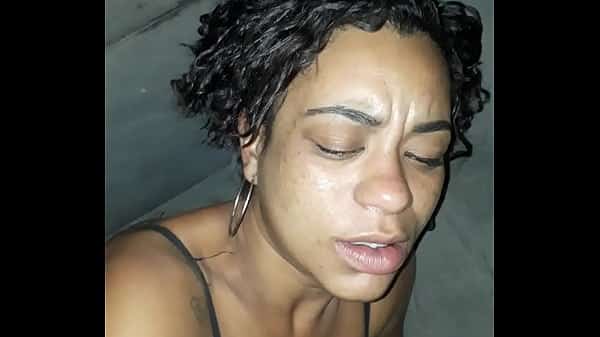 Comendo a noiada