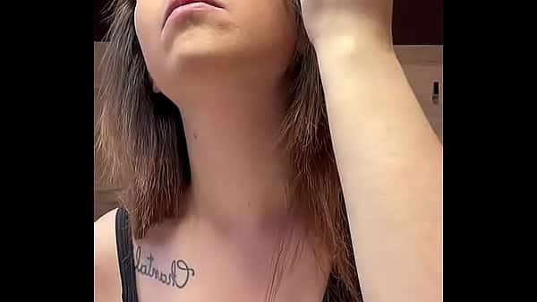 Fotos de peitos sem sutiã