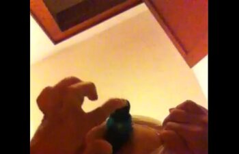 Gostosa rebolando sem calcinha Gostosa rebolando sem calcinha