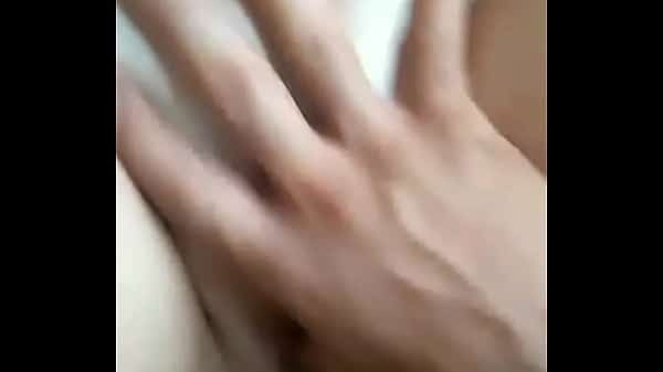 Meninas dando a bucetar escondeda