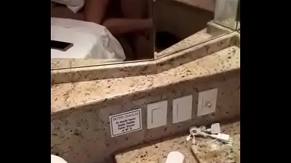 Mia Khalifa Dando
