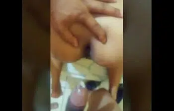 Mulher gozando na rua Mulher gozando na rua