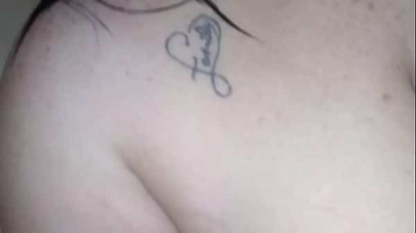Sexo oral penis pequeno