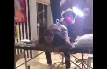 Annita tatuando Annita tatuando