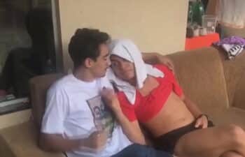 Negão e branquelo Negão e branquelo
