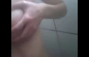 Babi paloma nua Babi paloma nua