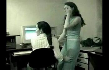Sexo a três lésbicas Sexo a três lésbicas