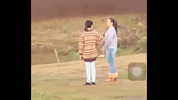 Buceta com buceta esfregando bem coladinha