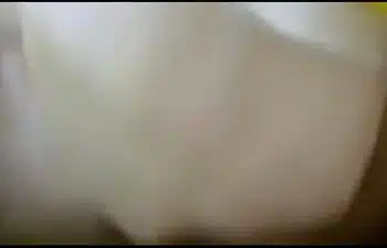 Flagou q namorada fodendo com a amiga Flagou q namorada fodendo com a amiga