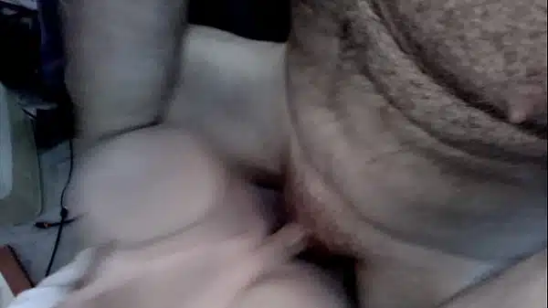 Peito cheio de veia