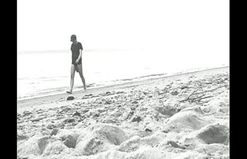 Boquete na praia de nudismo